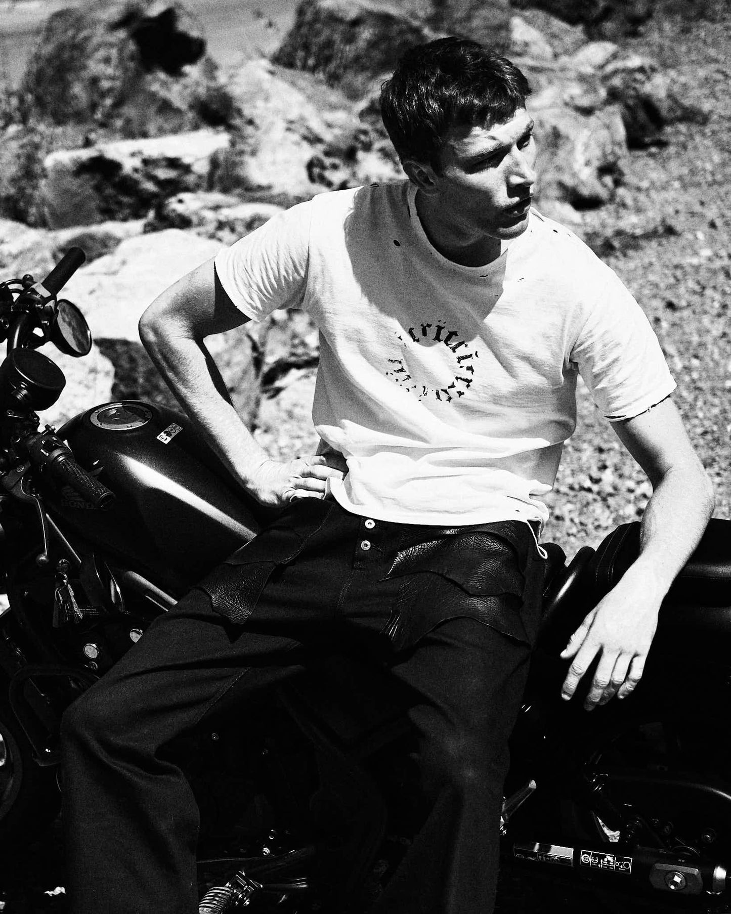 SIGNATURE T-SHIRT